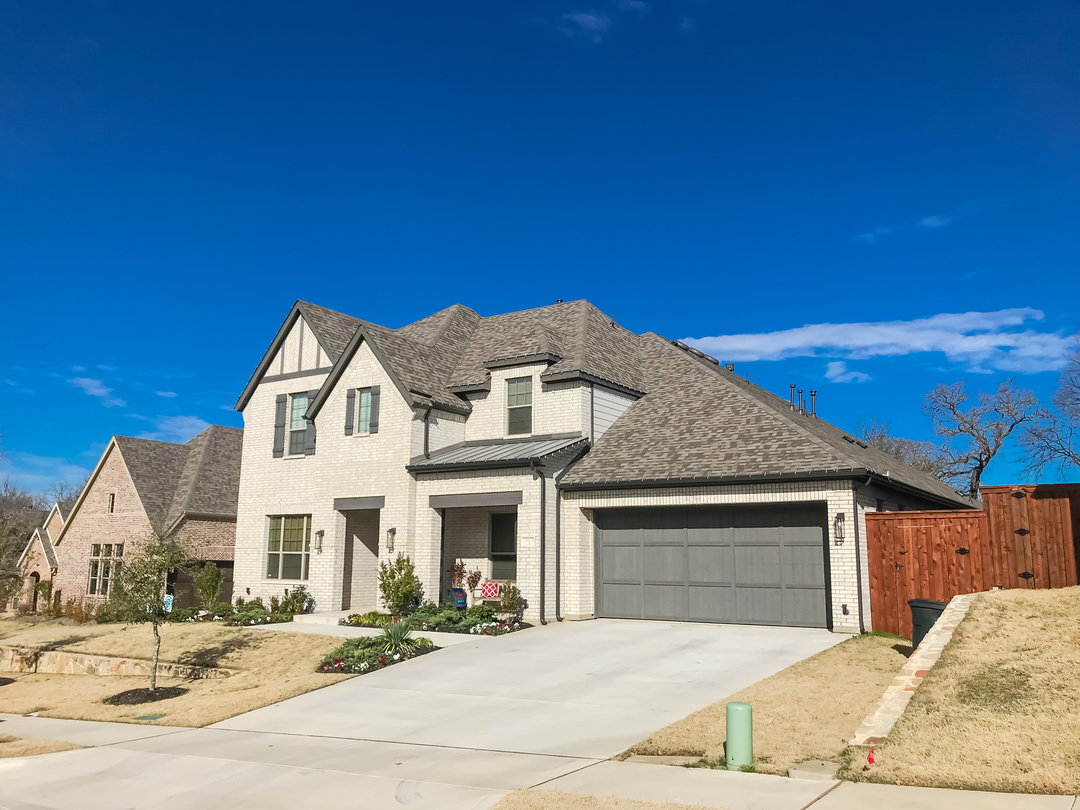 Garage Door Repair & Installation in Aubrey, TX